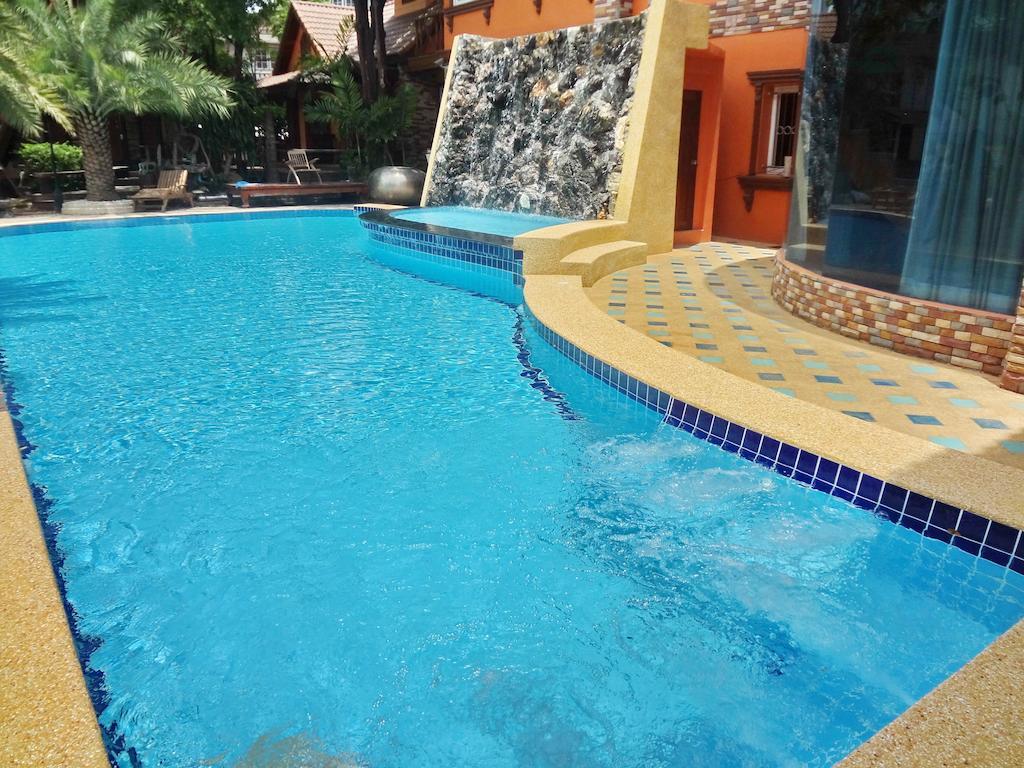 Khunsri Resort Art Boutique Hotel Патая Екстериор снимка