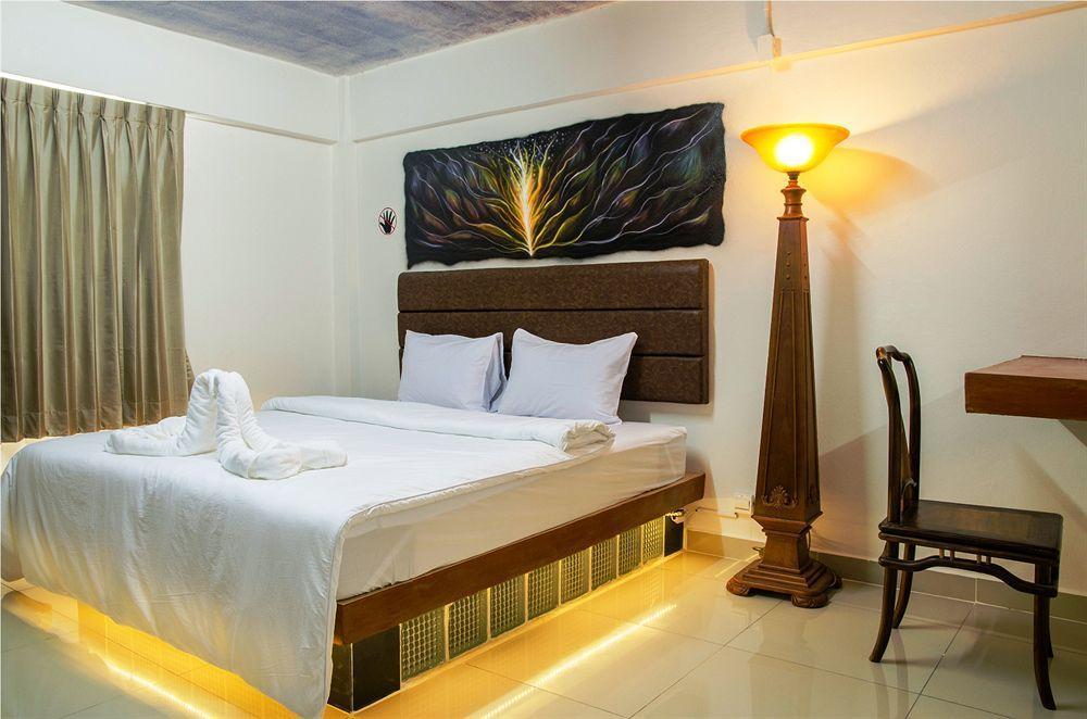 Khunsri Resort Art Boutique Hotel Патая Екстериор снимка