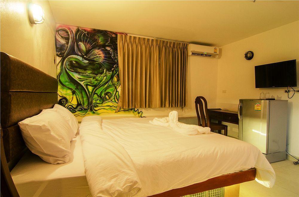 Khunsri Resort Art Boutique Hotel Патая Екстериор снимка