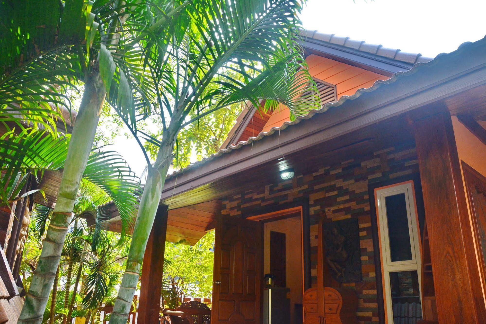 Khunsri Resort Art Boutique Hotel Патая Екстериор снимка
