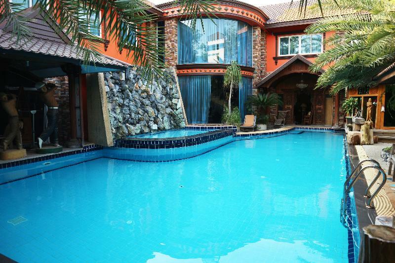Khunsri Resort Art Boutique Hotel Патая Екстериор снимка